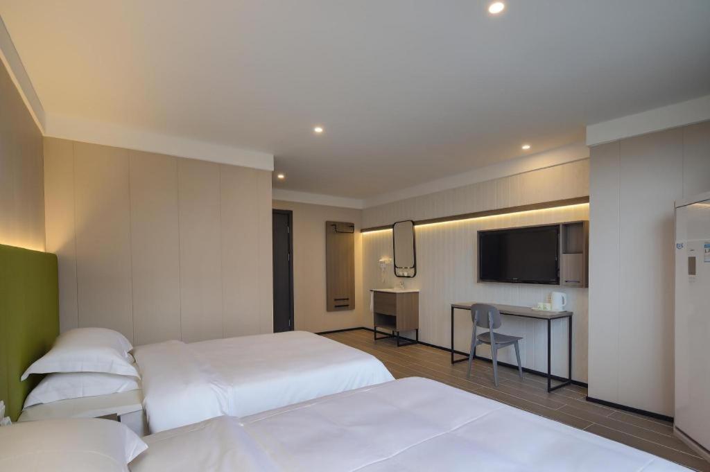 Ji Hotel Shanghai Hongqiao Gubei Fortune Center Exterior photo