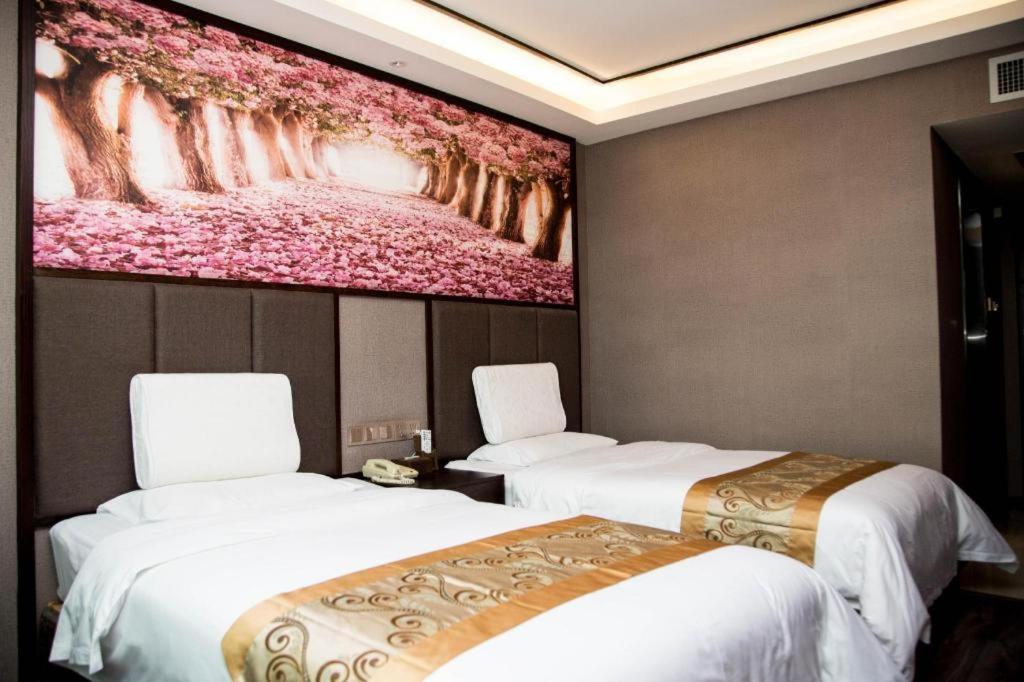 Ji Hotel Shanghai Hongqiao Gubei Fortune Center Exterior photo